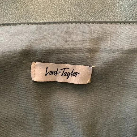 Lord and Taylor Bag - Picture 2 of 4